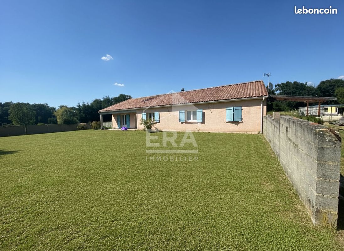 Maison 6 pièces 216 m² · à Montpon-Ménestérol · 216 m² · 221 000 €