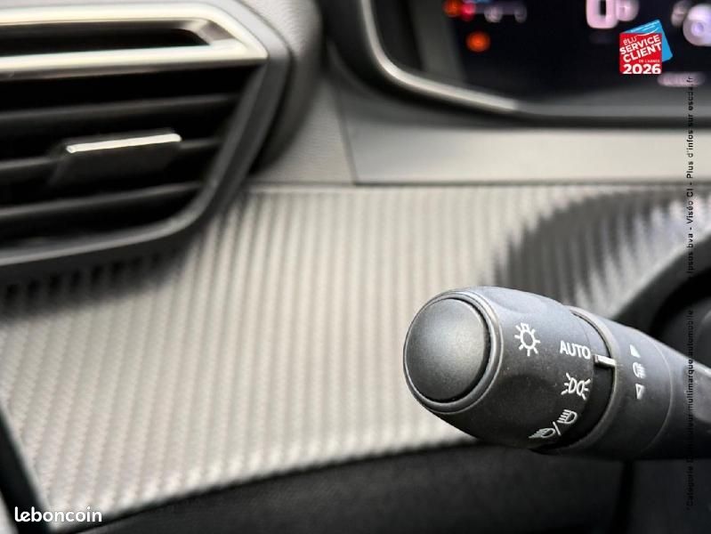 Peugeot 2008 1.2 Hybrid 136ch Allure e-DCS6 (image 27)