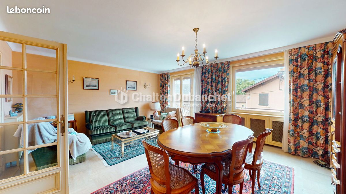 Maison 6 pièces 159 m² · à Cours · 159 m² · 180 000 €