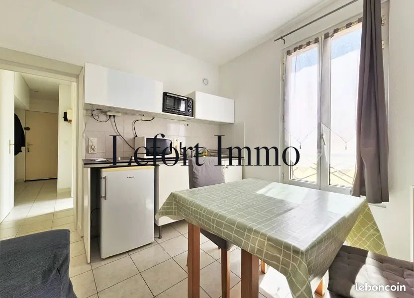 Appartement 2 pièces 27 m² · à Vanves · 27 m² · 918 €/mois