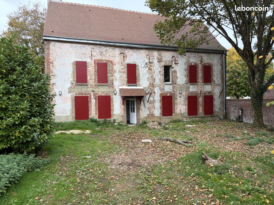 Maison 8 pièces 230 m² · à Auneuil · 230 m² · 367 000 €