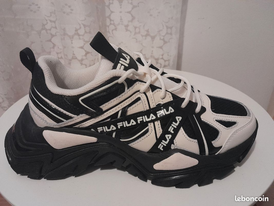 Fila Homme Fila Basket Noir Femme Fila DISRUPTOR LOW Noir