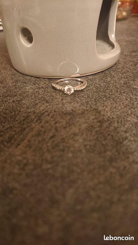 Bague argent et oxyde de zirconium (image 2)