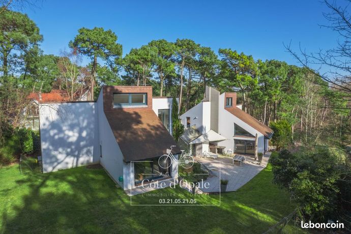 Villa 6 pièces 358 m²