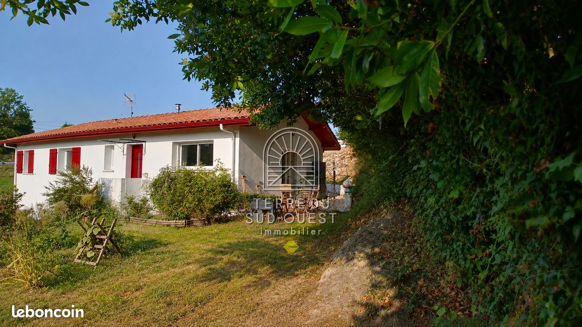 Maison 5 pièces 94 m² · à Urcuit · 94 m² · 449 000 €