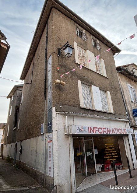Immeuble 200 m² · à Bellac · 200 m² · 77 420 €