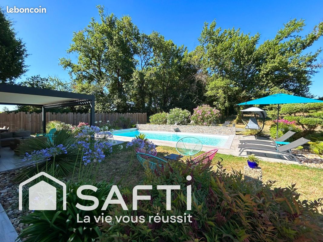 Maison 8 pièces 223 m² · à Vayres · 223 m² · 519 000 €