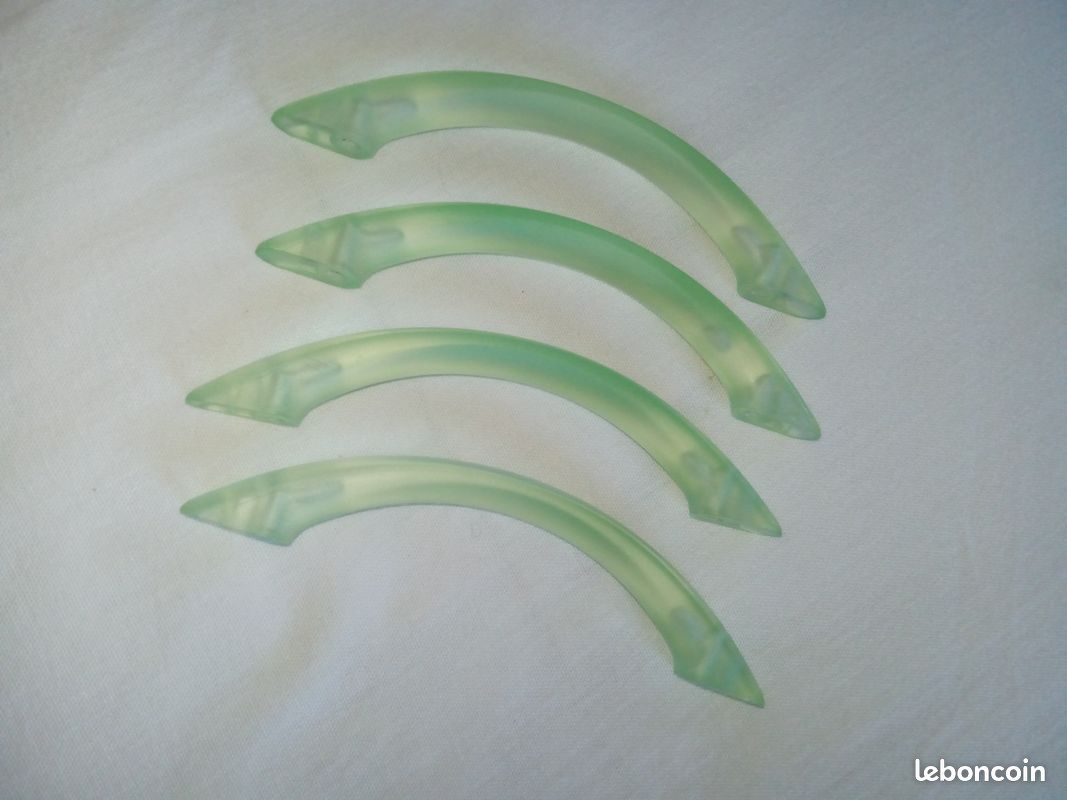 4 poignées (image 1)