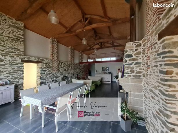 Maison 10 pièces 223 m²
