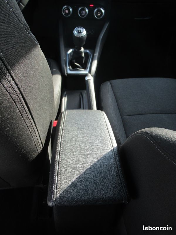 Renault CLIO V 1.0 65CV BUSINESS BUSINESS (image 24)