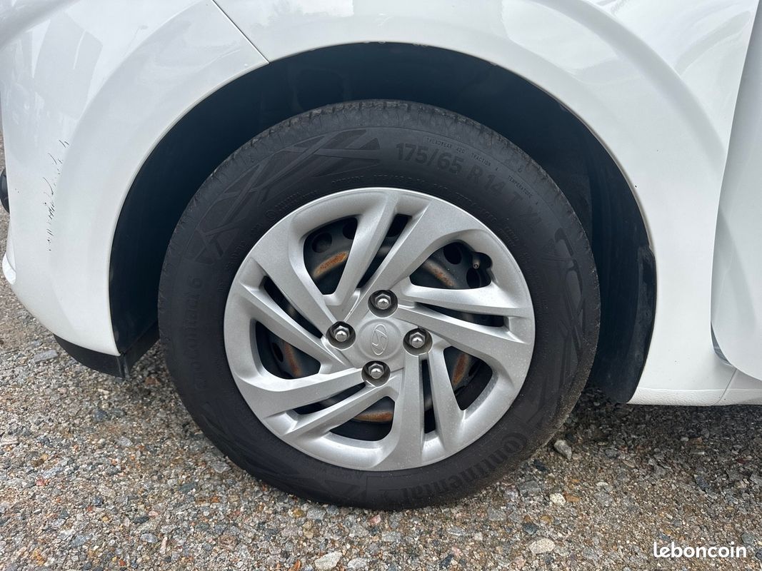 Hyundai i10 1.0l - 67ch (image 8)