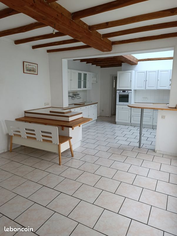 Maison 10 pièces 220 m² · à Méricourt · 220 m² · 193 000 €