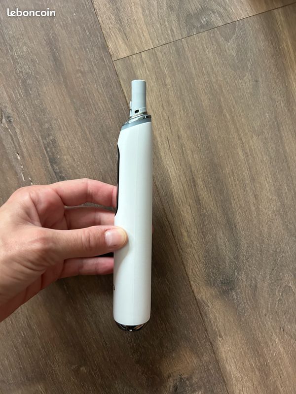Brosse à dent électrique Oral-B IO9 (image 3)
