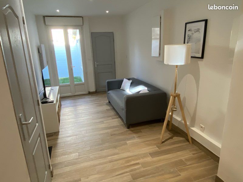 Appartement 2 pièces 63 m² · à Villeneuve-sur-Yonne · 63 m² · 700 €