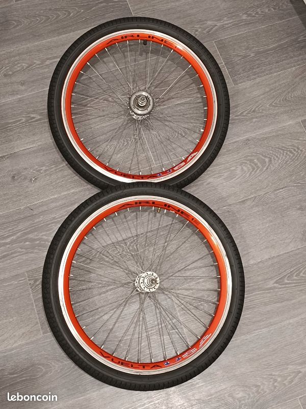 Paire de roues de bmx vuelta USA 🇺🇲 Équipements vélos