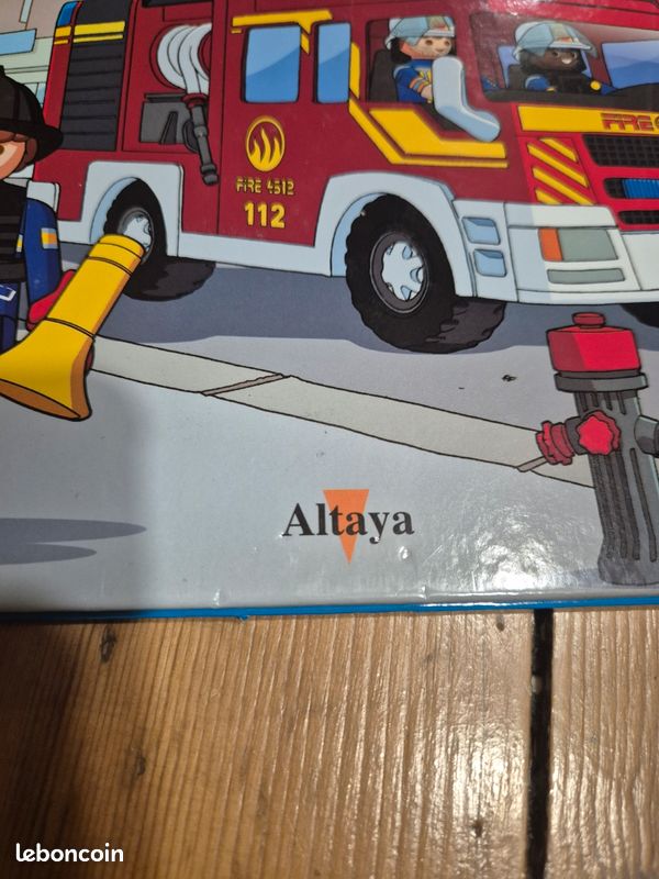 Livre playmobil (image 3)