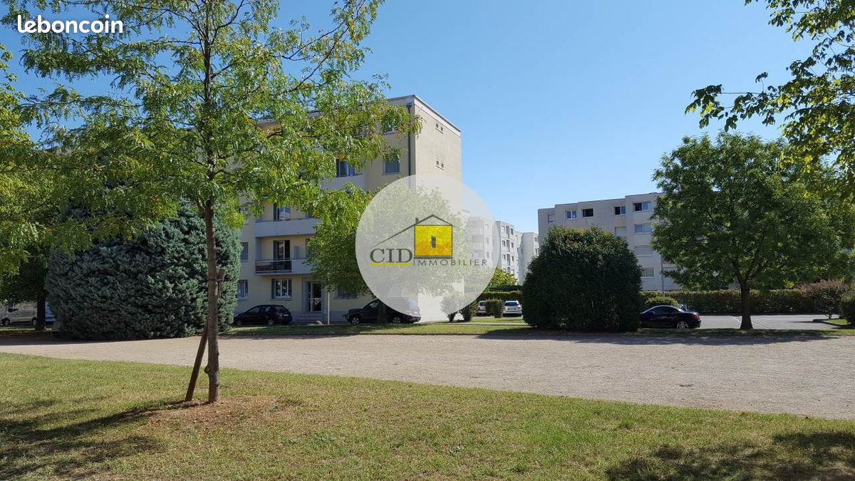 Appartement 3 pièces 58 m² · à Saint-Priest · 58 m² · 740 €