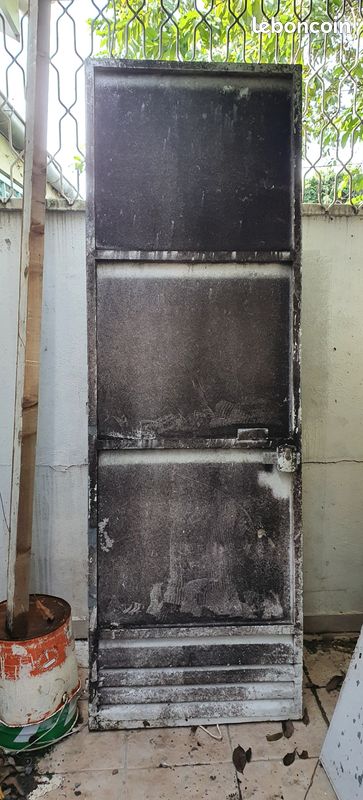 Porte métal (image 1)