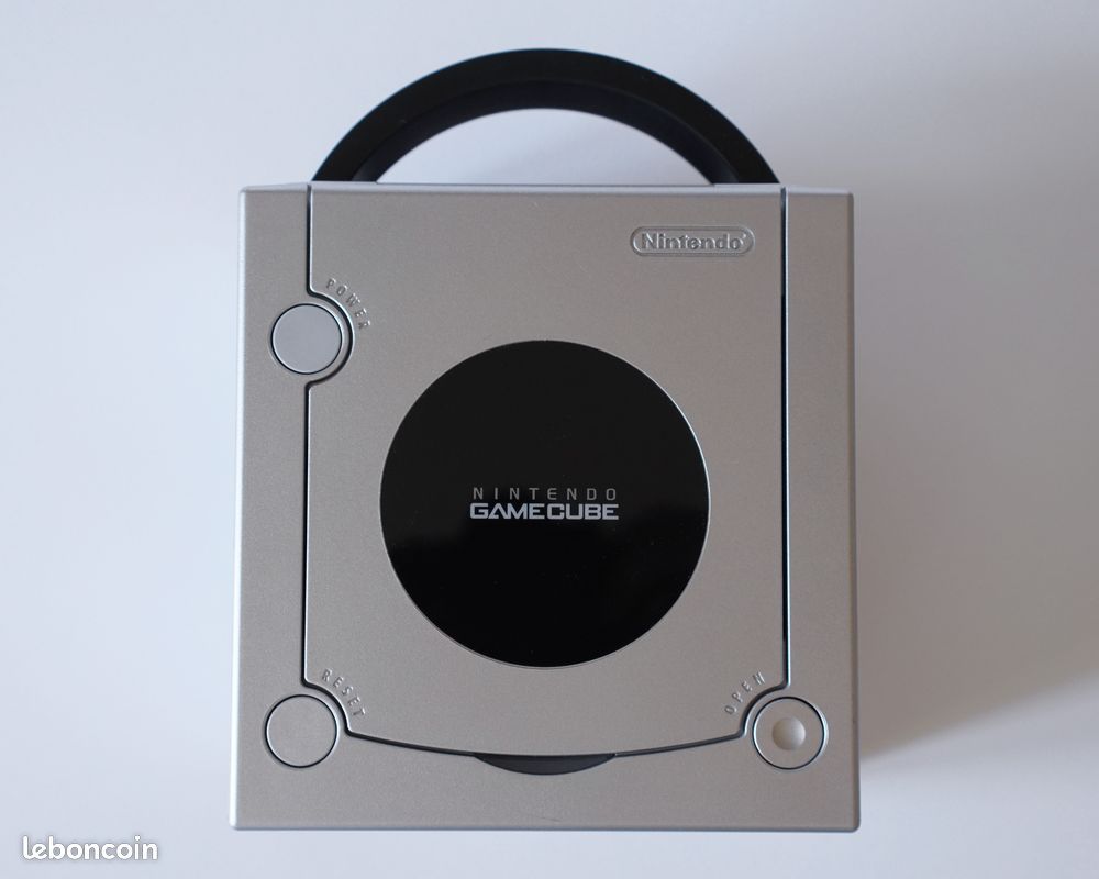 Console Nintendo GameCube - Pak Platine + 3 Jeux (Resident Evil, Zelda) (image 2)