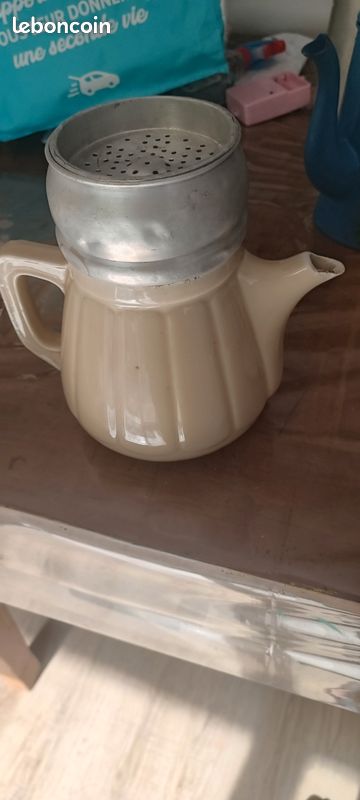 Anciennes cafetières (image 3)