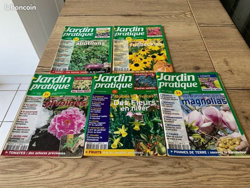 Magazines (image 1)