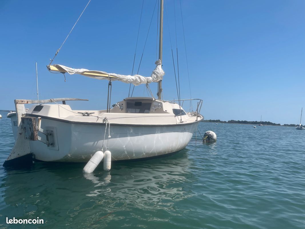 CALIFORNIA 4.70 (BENETEAU) — View photo 1
