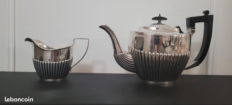 Ensemble Théière Et Pot à Sucre En Métal Argenté Vintage - Service à Thé Anglais