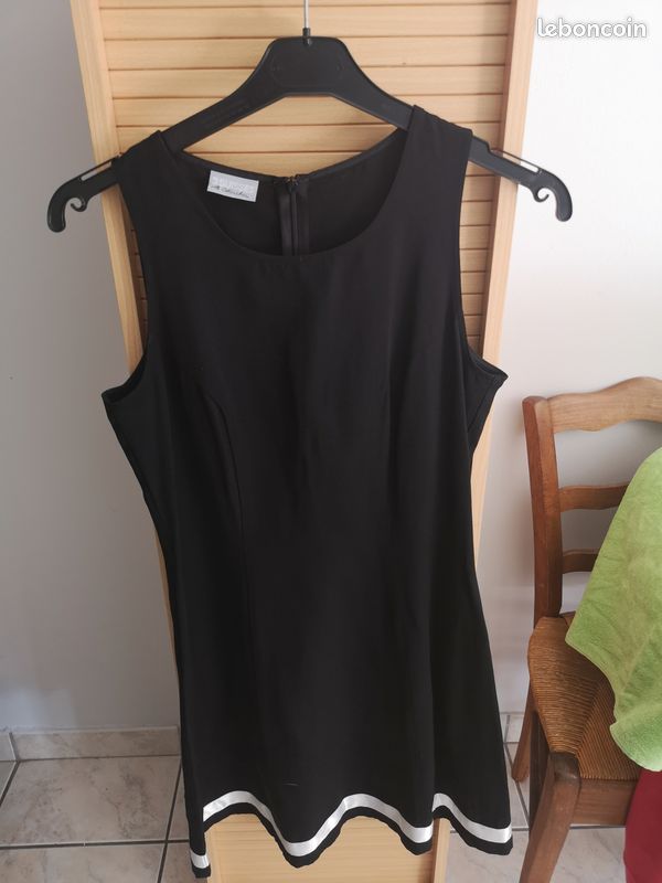 Robe (image 1)