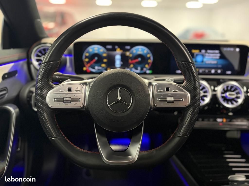 MERCEDES CLASSE CLA 200 AMG LINE 163 ch 7G-DCT - Toit ouvrant - Jantes multibranches (image 18)