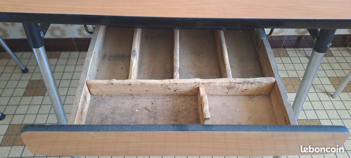 Table formica (image 4)