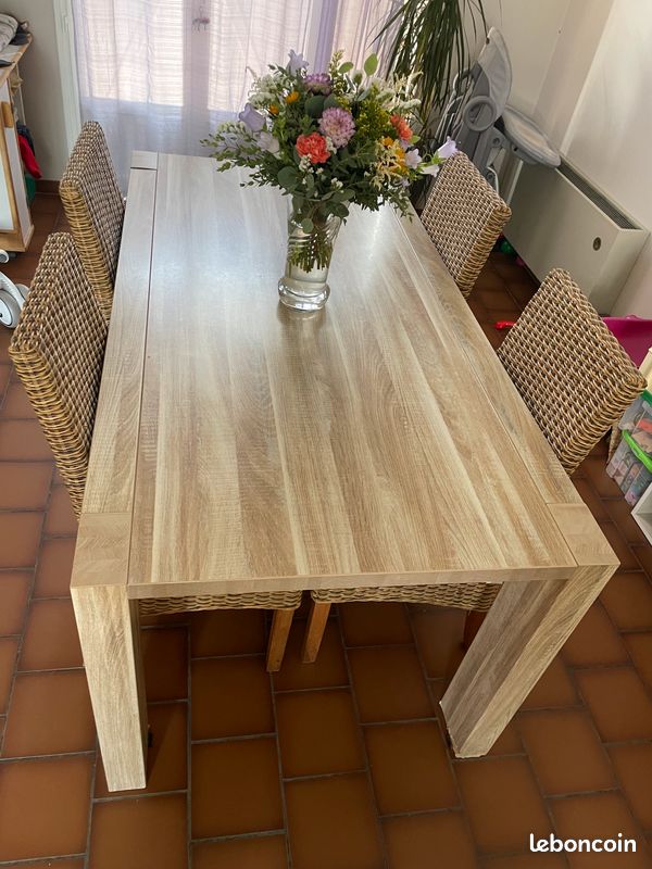 Table de salle à manger (image 1)