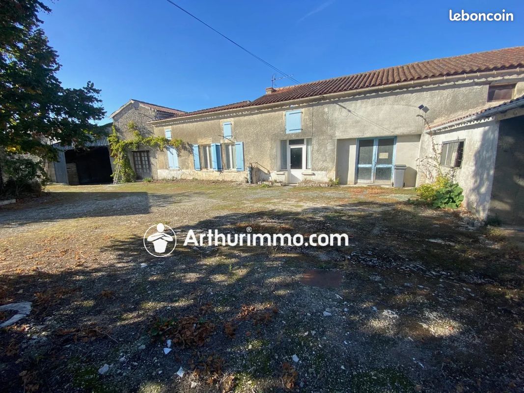 Maison 2 pièces 110 m² · aux Touches-de-Périgny · 110 m² · 92 900 €