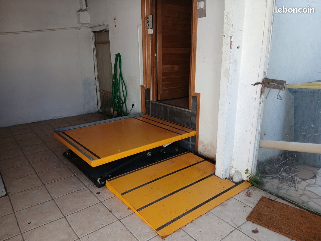 Plateforme élévatrice (image 1)