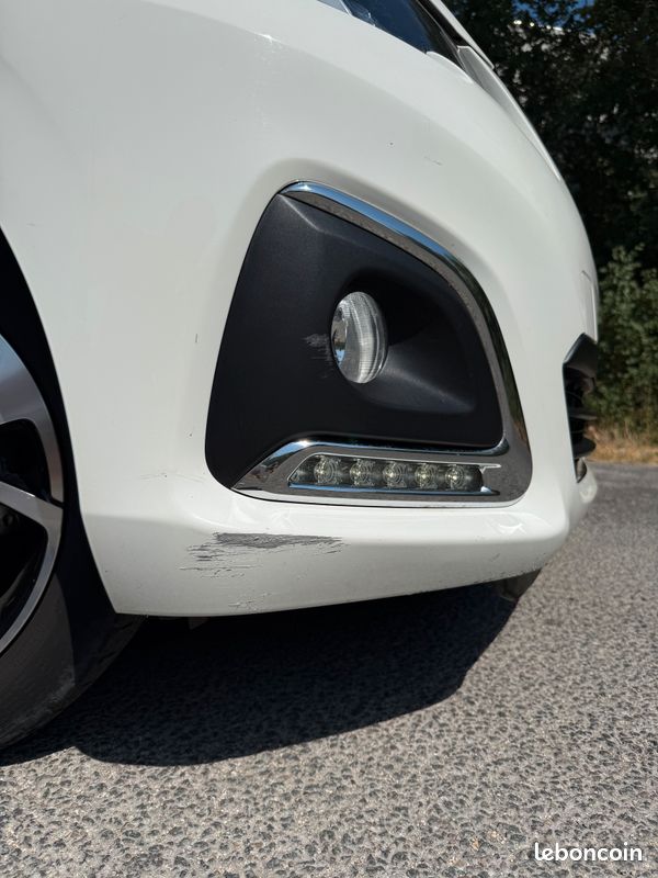 Peugeot 108 Allure – Seulement 34 000 km – CT vierge – Très bon état (image 9)