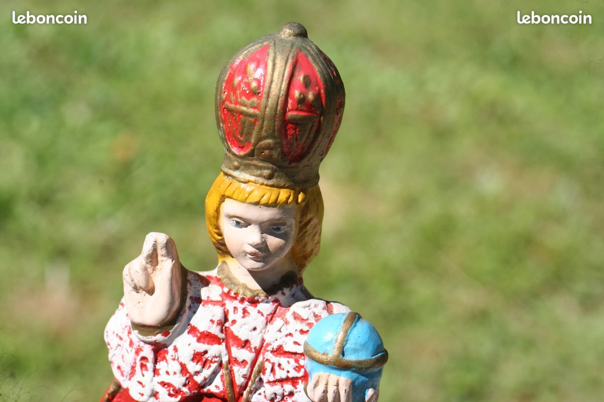 Statuette religieuse en plâtre (image 3)