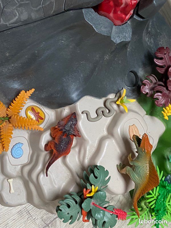 Volcan playmobil (image 1)