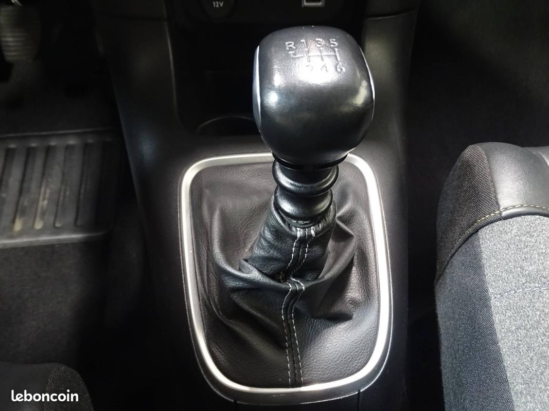 Citroen C3 1.5 BlueHDi 100ch S&S Shine E6.d (image 25)