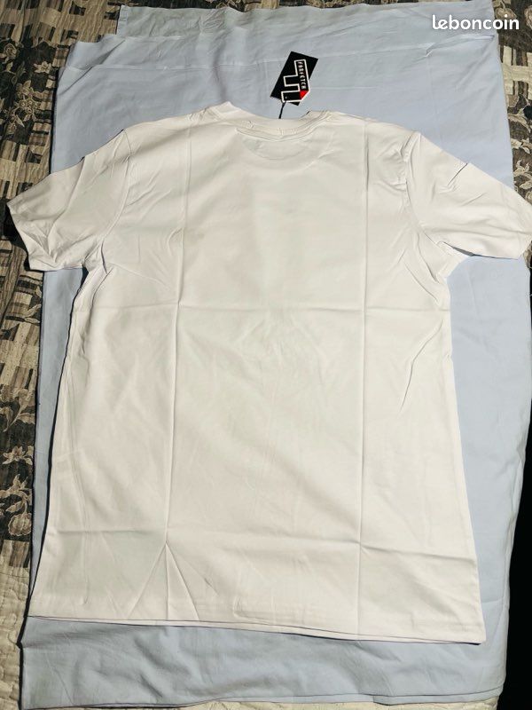 Je vends t shirt the nort face (image 3)