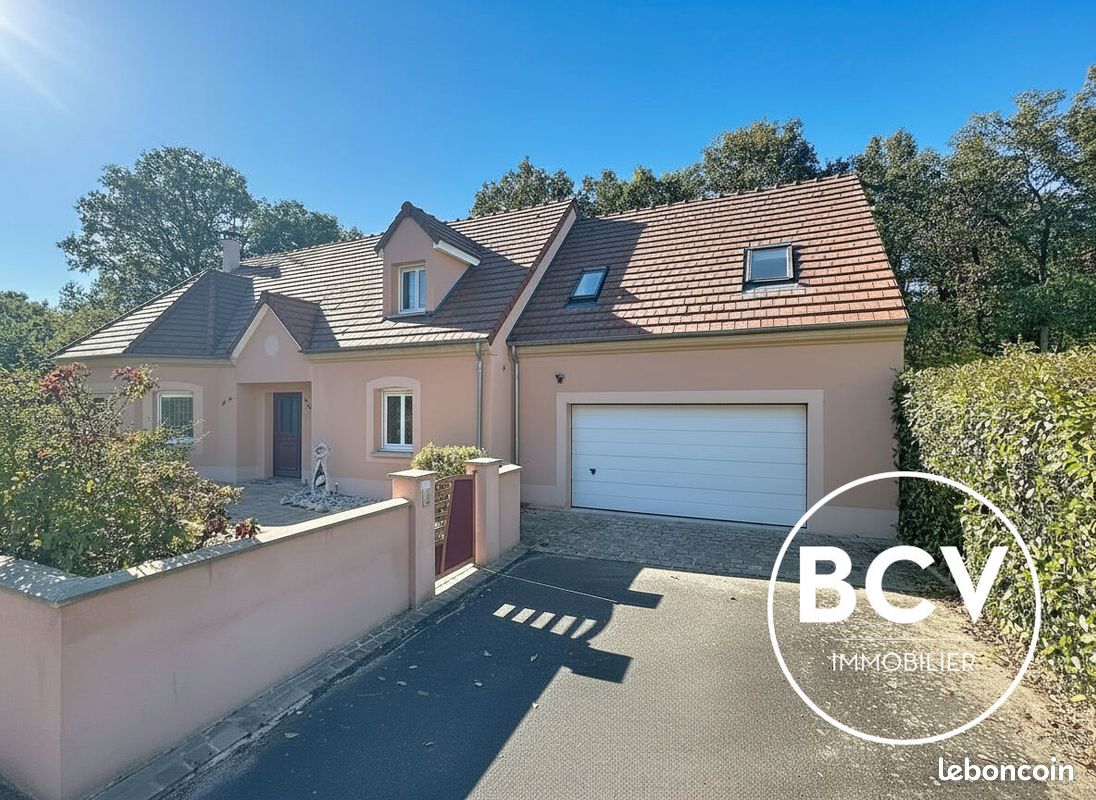 Maison 7 pièces 209 m² · à Lèves · 209 m² · 439 000 €