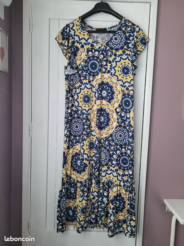 Robe Sans Manches BCBG MAX AZRIA - Taille XXS - Couleur Citronnelle - Neuve Sans étiquette