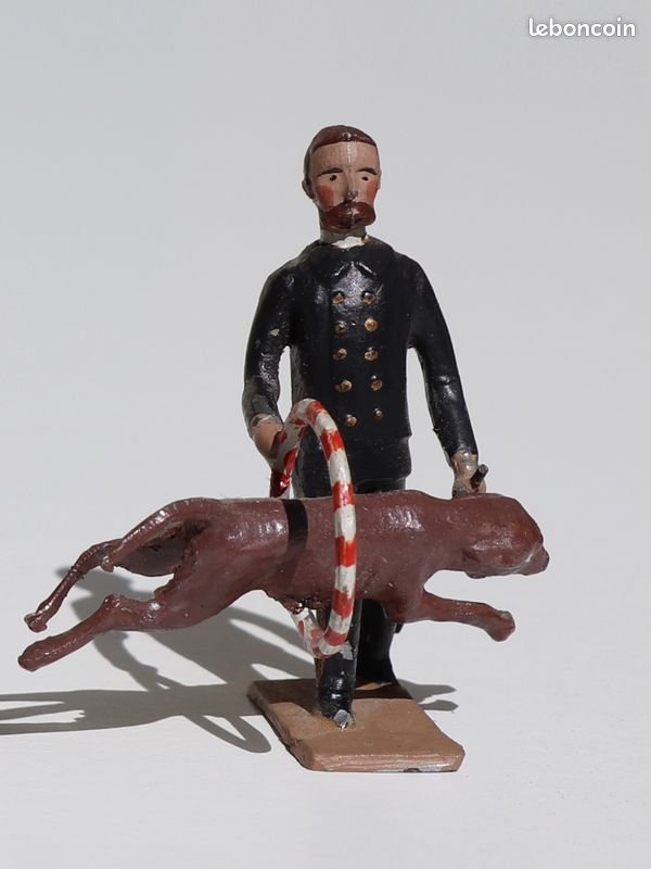 Figurine En Plomb Le Cirque – Grand Clown Sur échasses, échelle 1:32 (60mm)