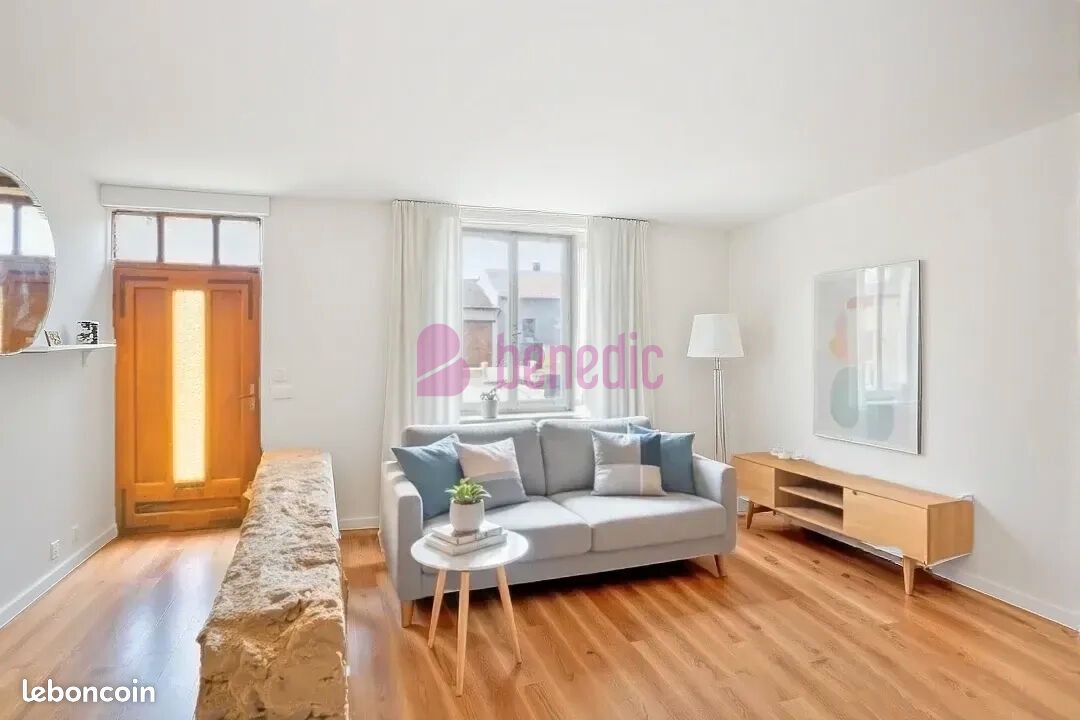 Maison 8 pièces 167 m² · à Burtoncourt · 167 m² · 79 000 €
