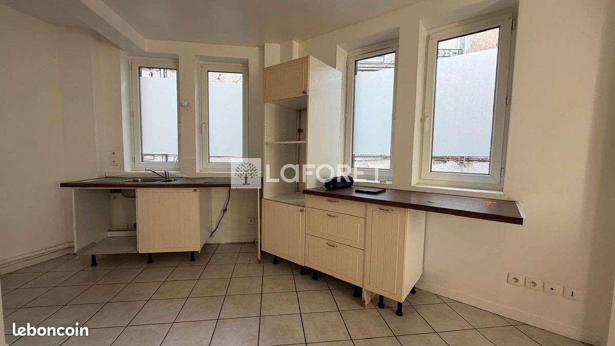 Appartement 3 pièces 53 m² · à Elbeuf · 53 m² · 585 €/mois