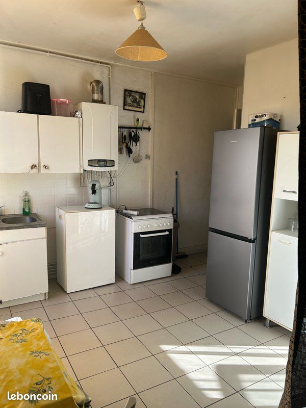 Appartement 2 pièces 44 m² · à Saint-Étienne · 44 m² · 39 000 €