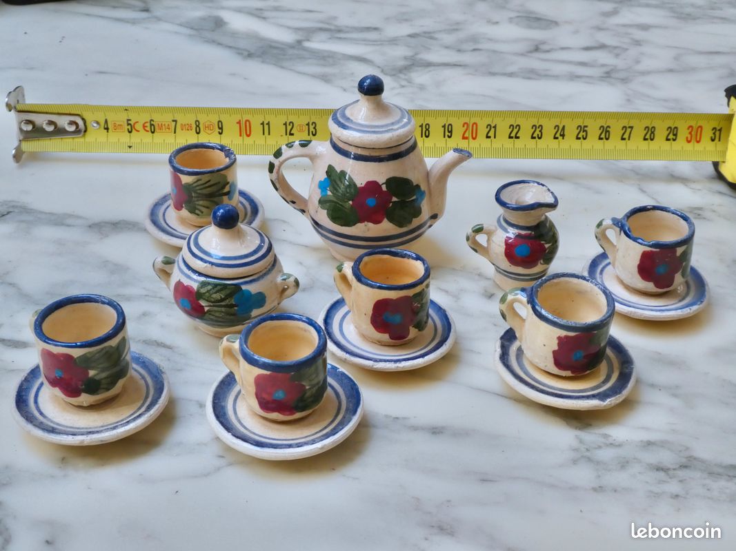 lot de dinette Service à café en porcelaine pour poupée dé 2