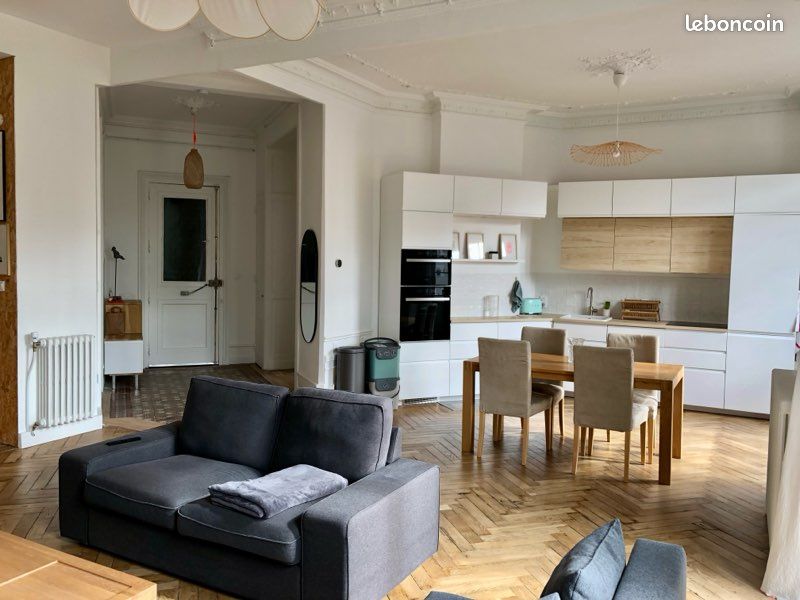 Appartement 6 pièces 148 m² · à Saint-Étienne · 148 m² · 1 090 €/mois