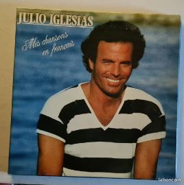Disque TRIPLE 33 tours JULIO IGLESIAS Mes chansons en Français (image 1)