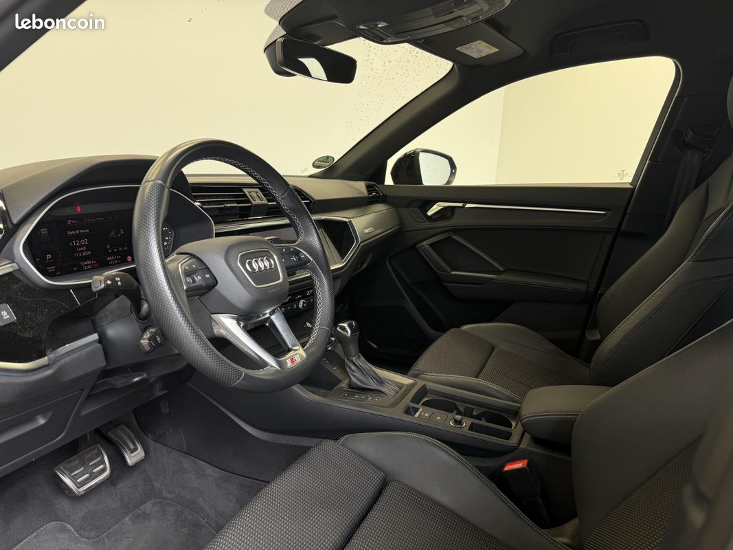 AUDI Q3 45 TFSIe 245 ch S tronic 6 S line (image 6)