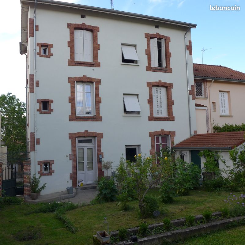 T4 de 89 m2 avec 2 chambres une troisième aménagée dans les combles (image 7)