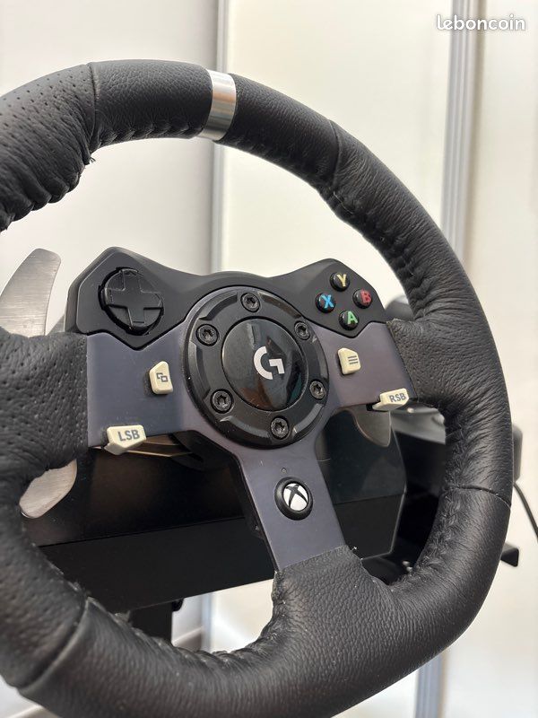 Simulateur de conduite G29 logitech avec Pedale , volant et levier de vitesse (image 15)